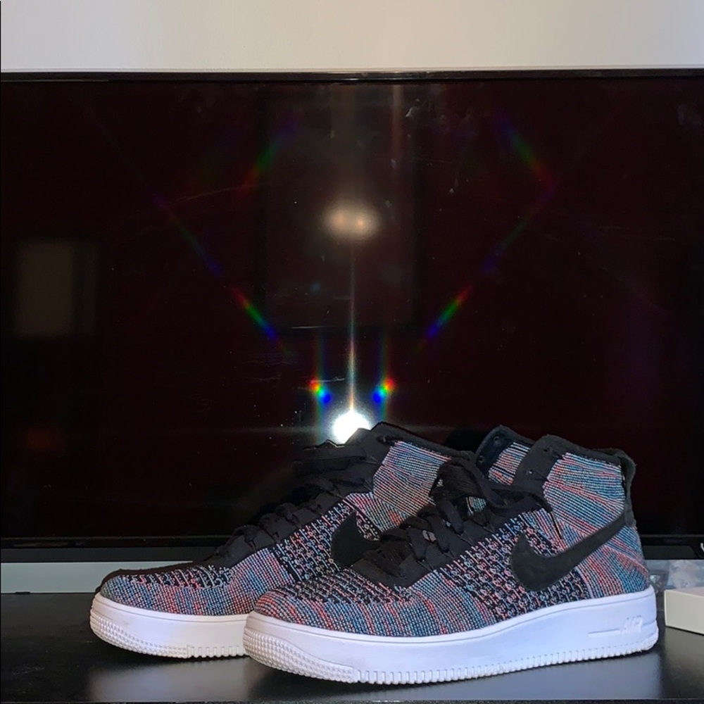 *SOLD* Air Force 1 High Flyknit